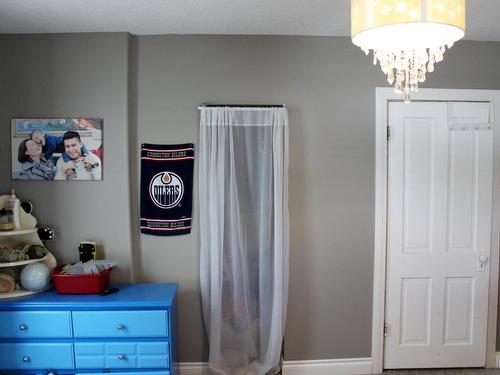 205 Second Street, Rainy River, ON - Indoor Photo Showing Bedroom