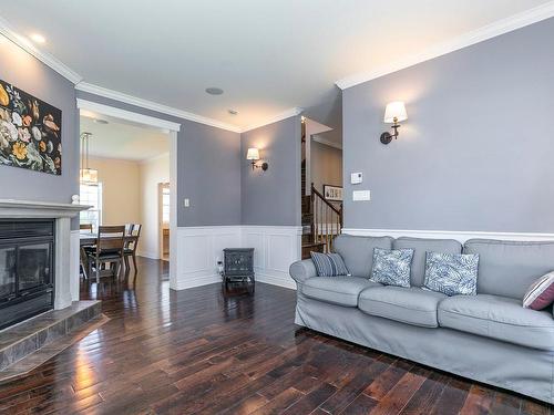 Salon - 39 Rue De Tarascon, Blainville, QC - Indoor Photo Showing Living Room With Fireplace