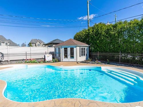 Pool - 39 Rue De Tarascon, Blainville, QC - Outdoor With In Ground Pool With Backyard