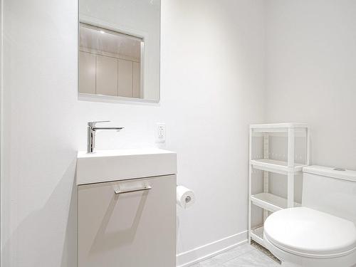 Bathroom - 612-1485 Rue Des Bassins, Montréal (Le Sud-Ouest), QC - Indoor Photo Showing Bathroom