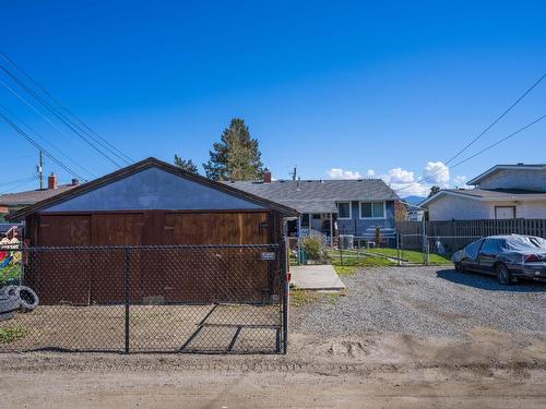 415/417 Alexander Ave, Kamloops, BC 