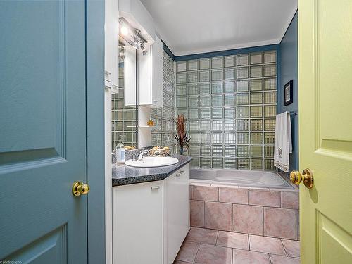 Salle de bains - 1807 Rue Glengarry, Mascouche, QC - Indoor Photo Showing Bathroom