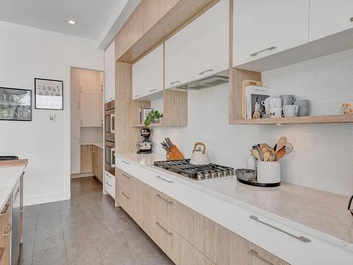 Cuisine - 2 Rue De La Gaillarde, Saint-Constant, QC - Indoor Photo Showing Kitchen With Upgraded Kitchen