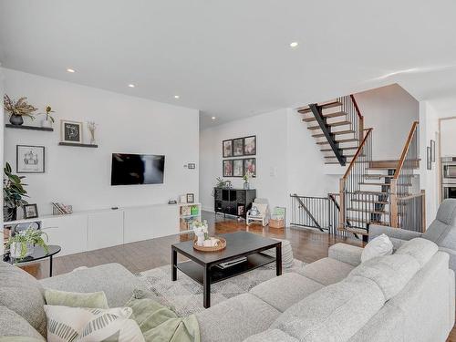 Vue d'ensemble - 2 Rue De La Gaillarde, Saint-Constant, QC - Indoor Photo Showing Living Room