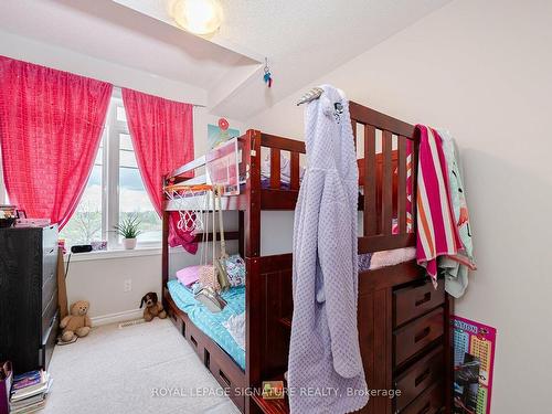 50 Magdalene Cres, Brampton, ON - Indoor Photo Showing Bedroom