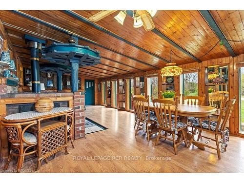 353938 Osprey Artemesia Tl, Grey Highlands, ON - Indoor Photo Showing Dining Room