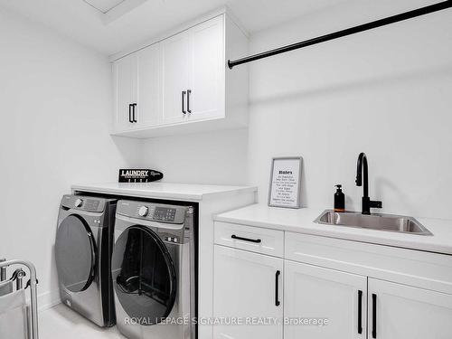 2076 Tokala Tr, London, ON - Indoor Photo Showing Laundry Room