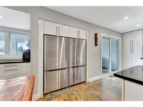 13 Ellen St, Hamilton, ON - Indoor Photo Showing Kitchen With Upgraded Kitchen