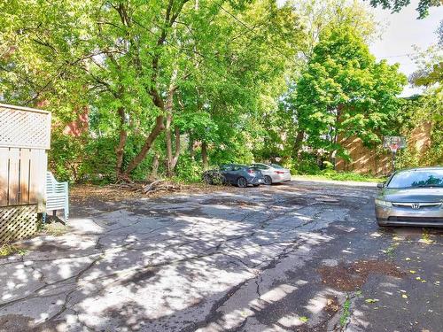 Parking - 1-327 Av. Melville, Westmount, QC - Outdoor