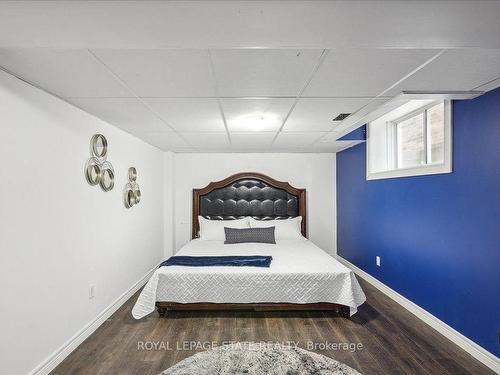 90 Marriott Pl, Brant, ON - Indoor Photo Showing Bedroom