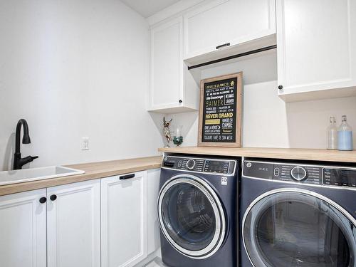 Salle de lavage - 1895 Rue De Cambrai, Saint-Bruno-De-Montarville, QC - Indoor Photo Showing Laundry Room