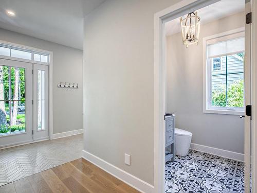 Powder room - 1895 Rue De Cambrai, Saint-Bruno-De-Montarville, QC - Indoor Photo Showing Other Room