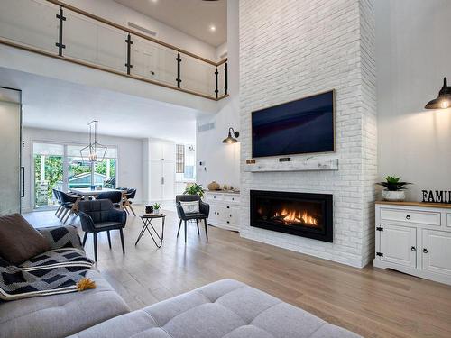 Salon - 1895 Rue De Cambrai, Saint-Bruno-De-Montarville, QC - Indoor Photo Showing Living Room With Fireplace