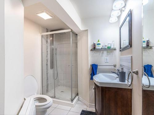 Salle de bains - 304 89E Avenue, Laval (Chomedey), QC - Indoor Photo Showing Bathroom