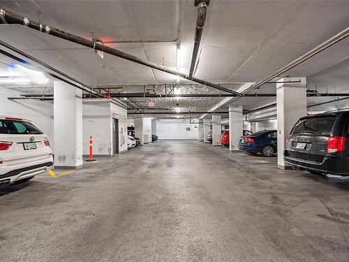 402-777 Herald St, Victoria, BC - Indoor Photo Showing Garage