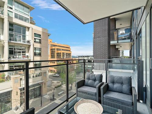 402-777 Herald St, Victoria, BC - Outdoor With Balcony With Exterior