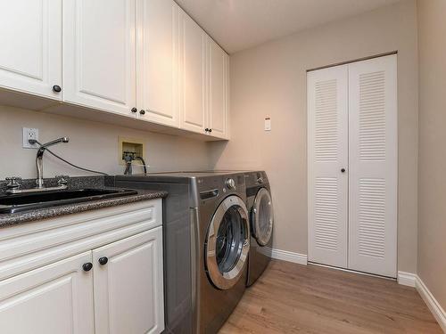 14-3100 Kensington Cres, Courtenay, BC - Indoor Photo Showing Laundry Room