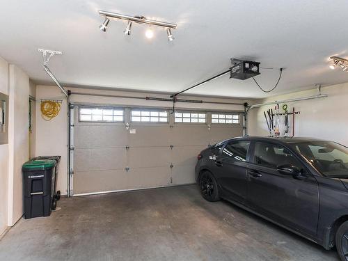 14-3100 Kensington Cres, Courtenay, BC - Indoor Photo Showing Garage