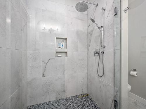 3364 Harbourview Blvd, Courtenay, BC - Indoor Photo Showing Bathroom