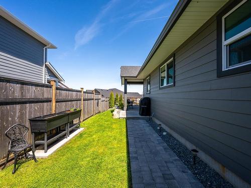 3364 Harbourview Blvd, Courtenay, BC - Outdoor With Exterior