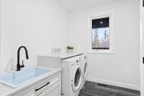12407 County Road 503, Tory Hill, ON - Indoor Photo Showing Laundry Room