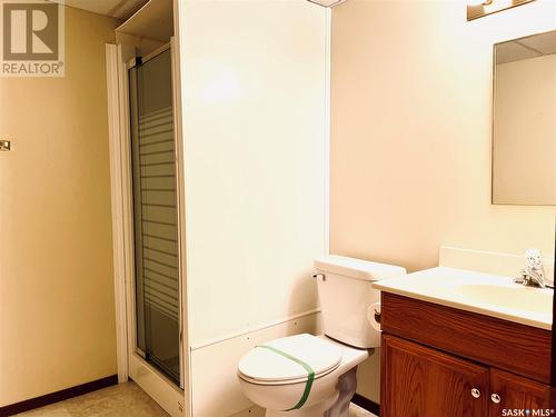 6 Adams Street, Springside, SK - Indoor Photo Showing Bathroom