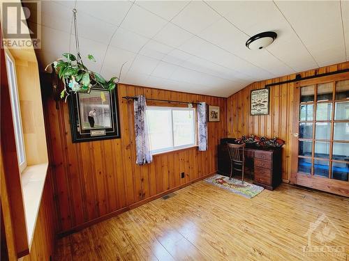 416 Maclarens Side Road, Woodlawn, ON - Indoor Photo Showing Other Room