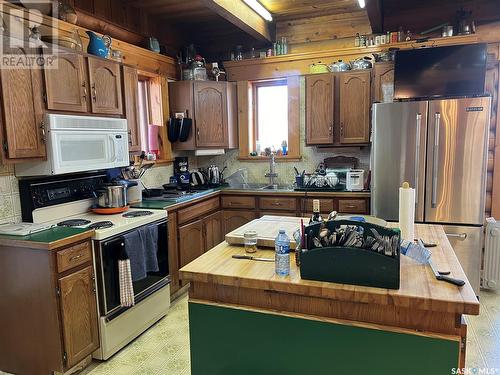 12 Loon Avenue, Greenwater Provincial Park, SK - Indoor Photo Showing Kitchen With Double Sink