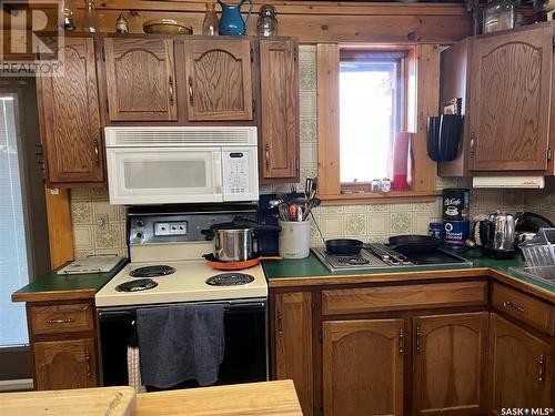 12 Loon Avenue, Greenwater Provincial Park, SK - Indoor Photo Showing Kitchen
