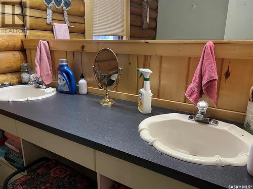 12 Loon Avenue, Greenwater Provincial Park, SK - Indoor Photo Showing Bathroom