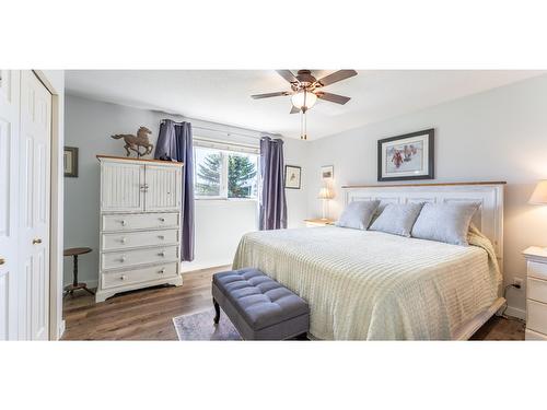 2575 Sinclair Rd, Lister, BC - Indoor Photo Showing Bedroom