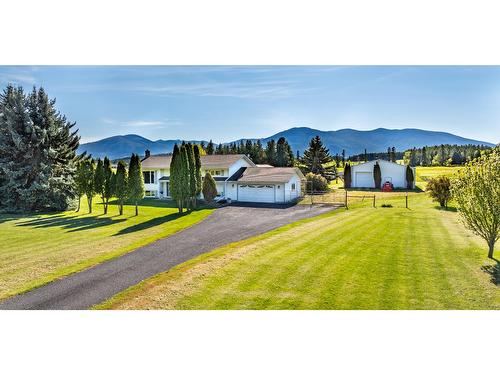 2575 Sinclair Rd, Lister, BC - Outdoor