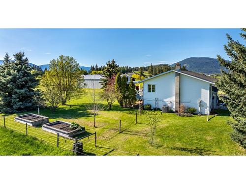 2575 Sinclair Rd, Lister, BC - Outdoor