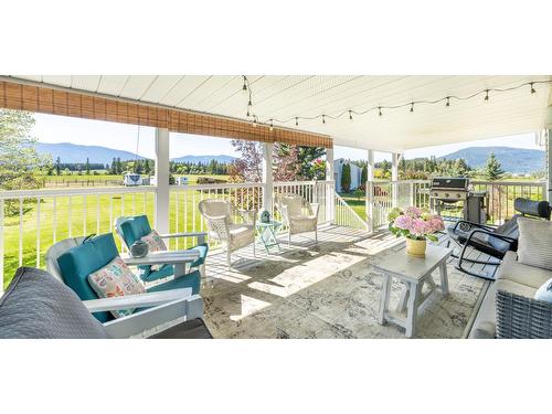 2575 Sinclair Rd, Lister, BC - Outdoor With Deck Patio Veranda