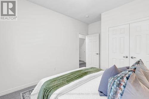 60 Hager Creek Terrace, Hamilton, ON - Indoor Photo Showing Bedroom
