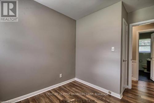 593 Oakridge Drive, London, ON - Indoor Photo Showing Other Room