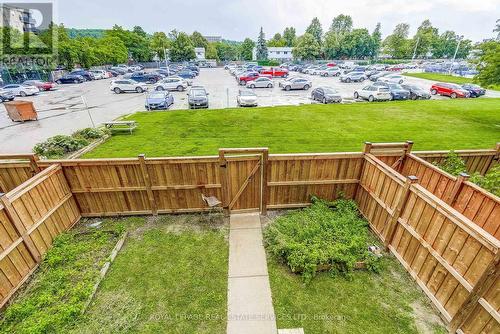 17 - 15 Albright Road, Hamilton, ON - Outdoor