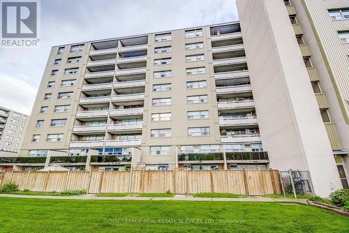 17 - 15 Albright Road, Hamilton, ON - Outdoor With Balcony