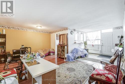 17 - 15 Albright Road, Hamilton, ON - Indoor Photo Showing Living Room