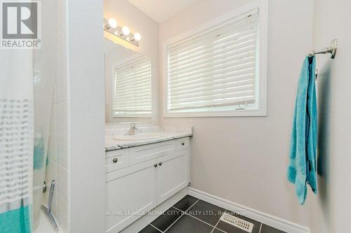 642B Woodlawn Road E, Guelph, ON - Indoor Photo Showing Bathroom