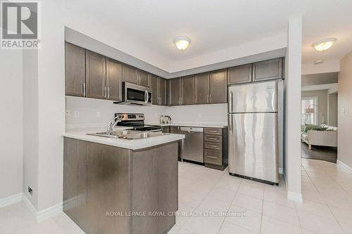 642B Woodlawn Road E, Guelph, ON - Indoor Photo Showing Kitchen