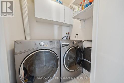 1007 - 15 London Green Court, Toronto, ON - Indoor Photo Showing Laundry Room