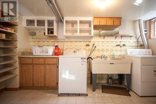 1120 Glencairn Avenue, Toronto, ON - Indoor Photo Showing Laundry Room