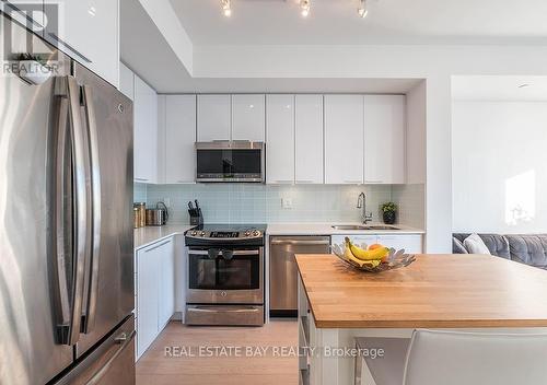 1408 - 10 Park Lawn Road, Toronto, ON - Indoor Photo Showing Kitchen With Stainless Steel Kitchen