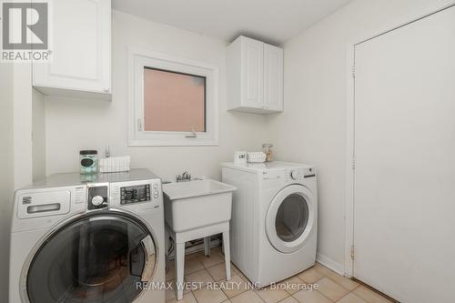 18 Guardhouse Drive, Caledon, ON - Indoor Photo Showing Laundry Room