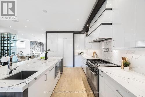 37 Twelfth Street, Toronto, ON - Indoor Photo Showing Kitchen With Upgraded Kitchen