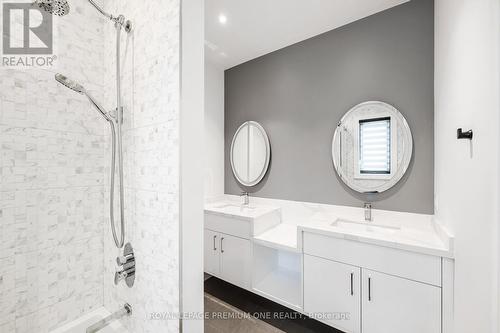 37 Twelfth Street, Toronto, ON - Indoor Photo Showing Bathroom