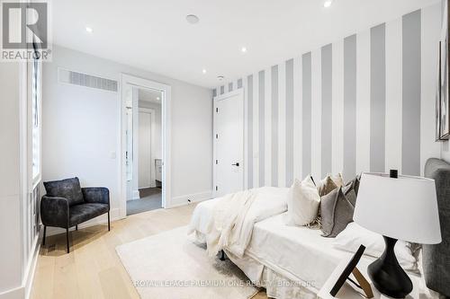 37 Twelfth Street, Toronto, ON - Indoor Photo Showing Bedroom