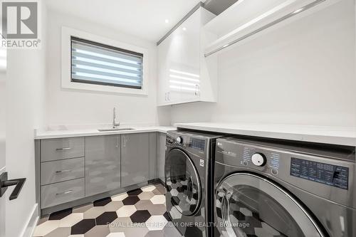37 Twelfth Street, Toronto, ON - Indoor Photo Showing Laundry Room