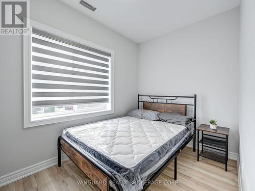 88 Tisdale Street S, Hamilton, ON - Indoor Photo Showing Bedroom